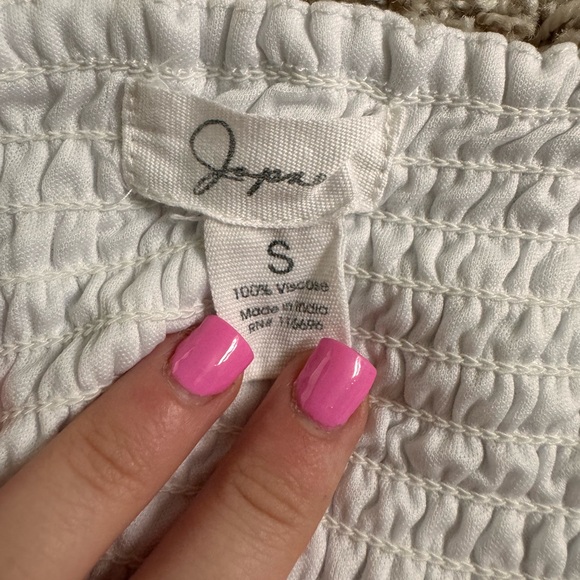 peplum white and black embroidery tank top - Picture 3 of 3